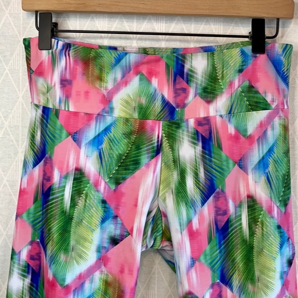 Onzie Diamond Palm Crop Legging M/L - Picture 5 of 11